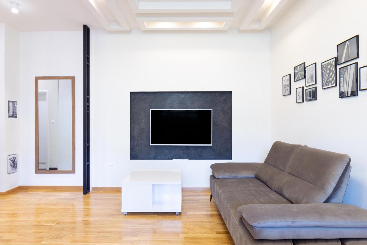 Apartmani Dolina Sunca โมสตาร์ ภายนอก รูปภาพ