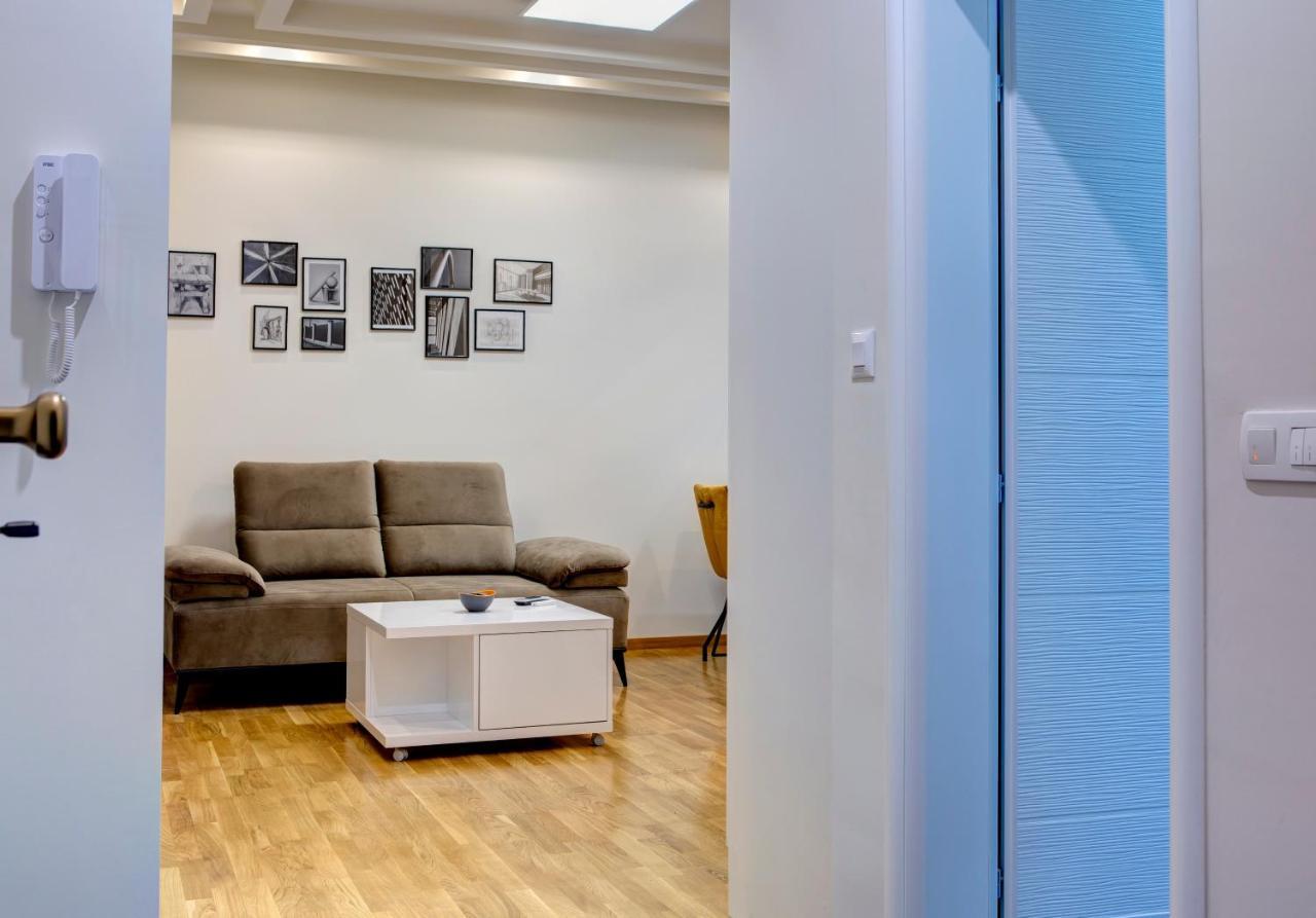 Apartmani Dolina Sunca โมสตาร์ ภายนอก รูปภาพ